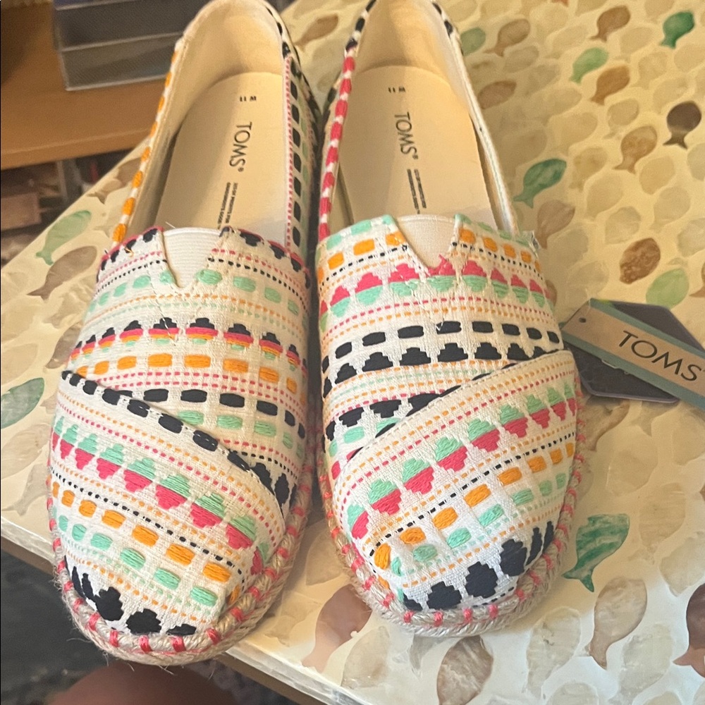TOMS Women's Colorful Patterned Espadrilles NWT